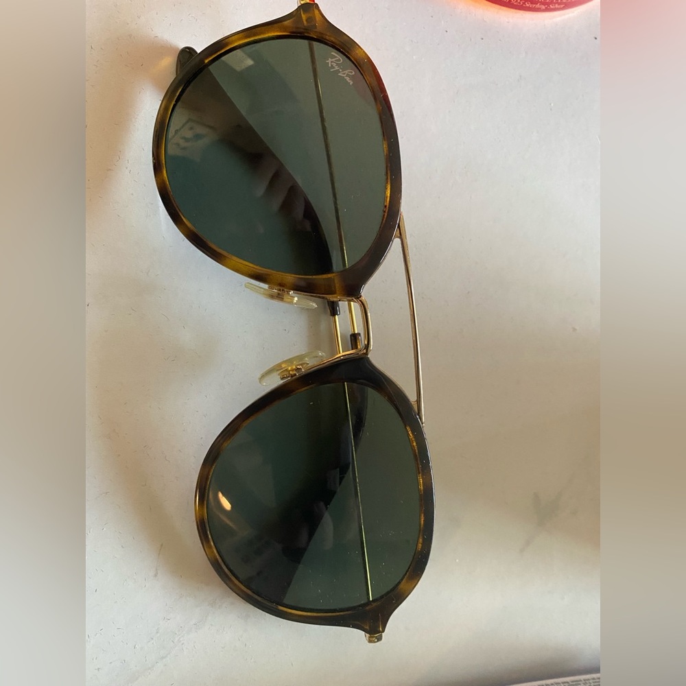 Tortoise shell Ray Ban Aviators